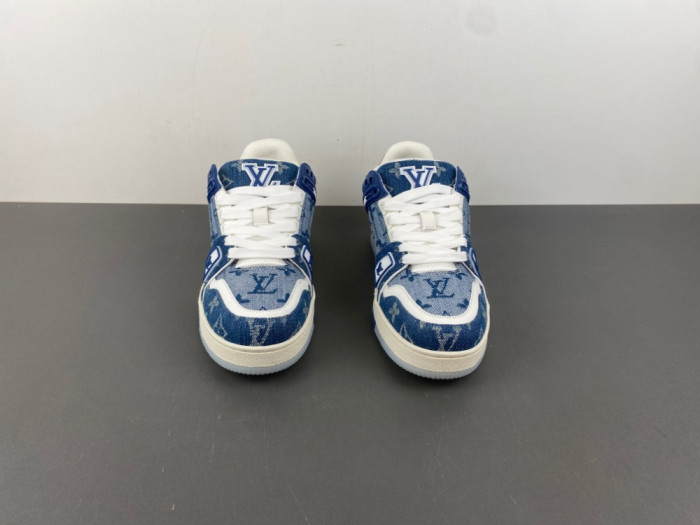 1V TRAINER 1V0425-322