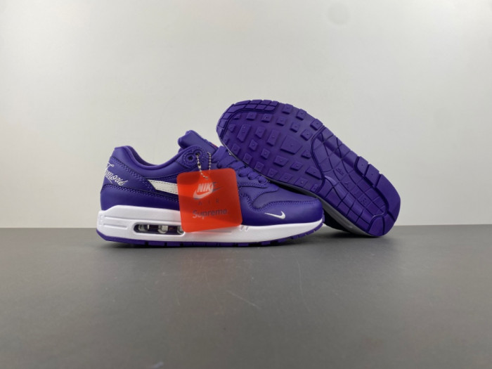 Nike x Supreme Air Max 1 