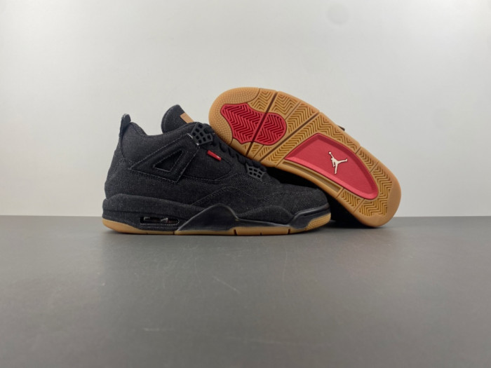 Levis x Air Jordan 4 “Taupe Haze”A02571-001