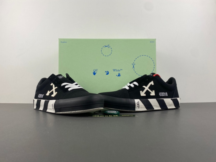 OFW SNEAKERS GY05110-034