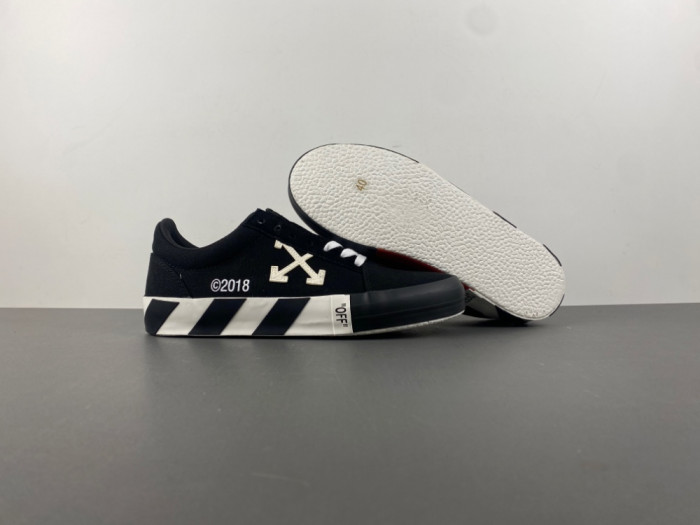 OFW SNEAKERS GY05110-034