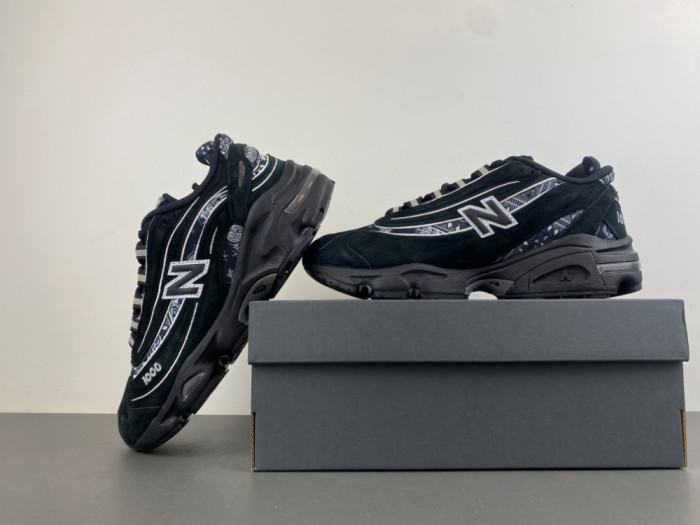 New Balance 1000 atmos bāṅdhnū M1000AP