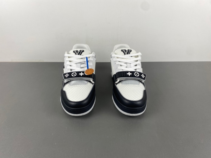 1V SNEAKERS 1V0425-280