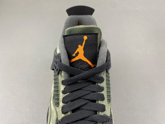 Undefeated xAir Jordan 4 Retro - Air Jordan - IB1519-200