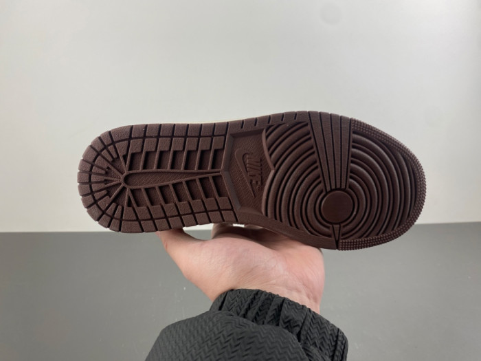 Air Jordan 1 Low SE 