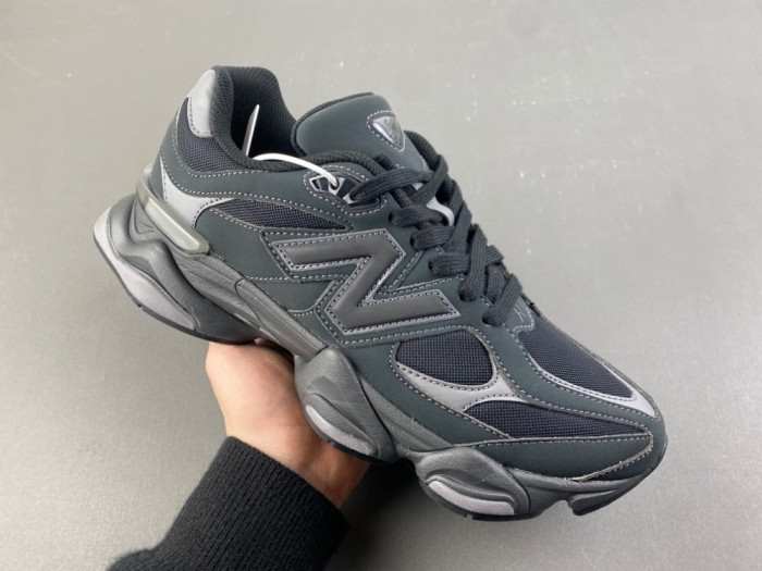 New Ba1an*e 9060 Mono Black U906079E