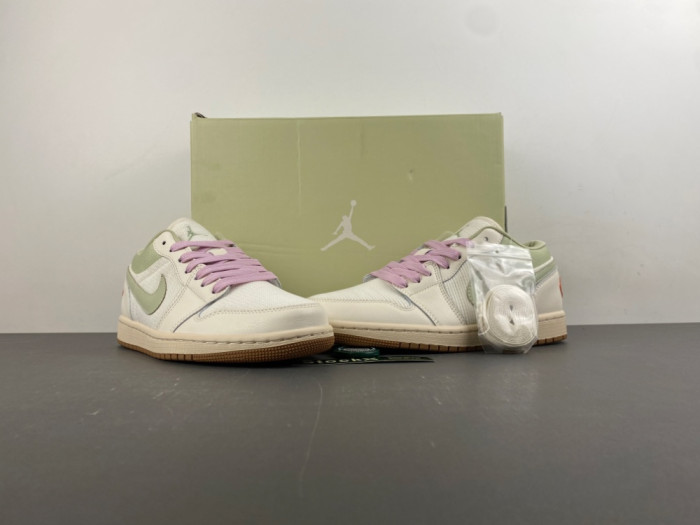 Air Jordan 1 Low SE 