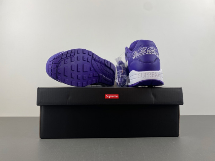 Nike x Supreme Air Max 1 
