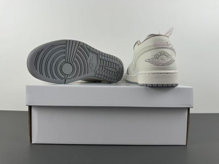 Jordan 1 Low Sail Soft Pearl IH7323-100