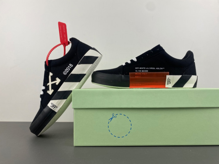 OFW SNEAKERS GY05110-034