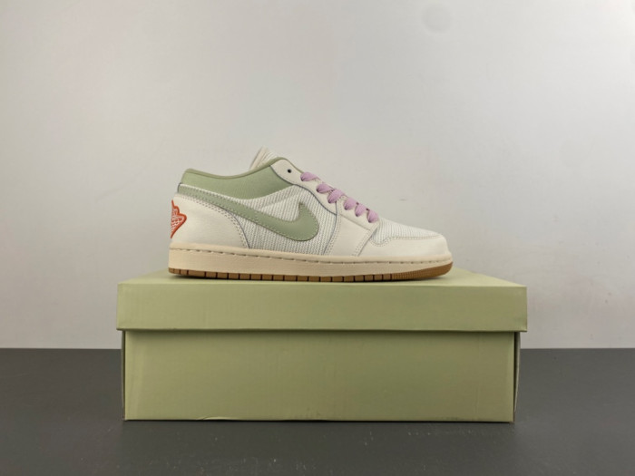 Air Jordan 1 Low SE 