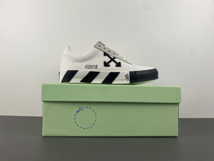 OFW SNEAKERS GY05110-033