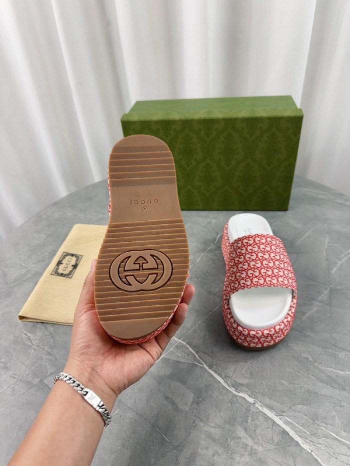G*u*i slippers gu568-105
