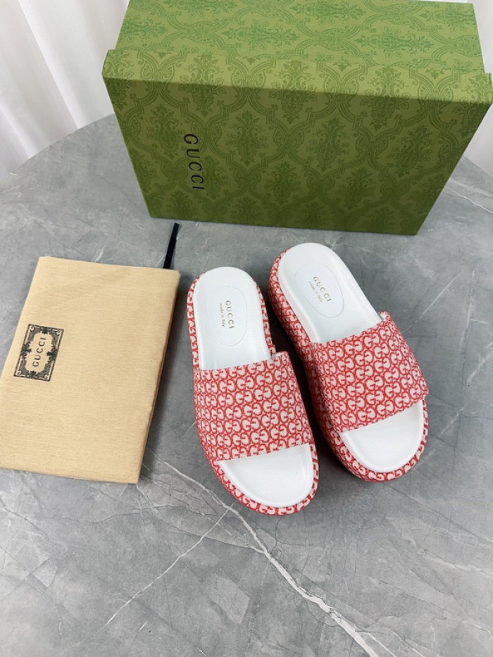 G*u*i slippers gu568-105