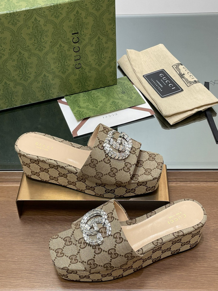 G*u*i slippers gu568-098