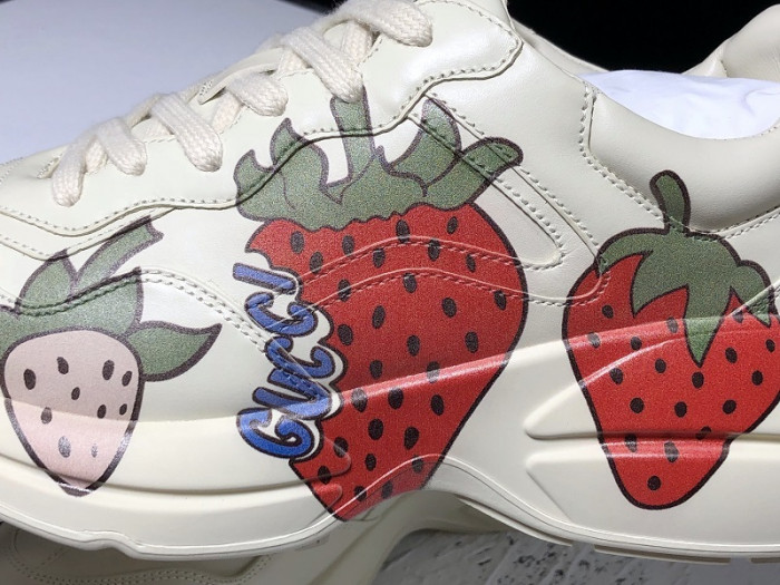 G*u*i trainer sneaker 576963 drw00 9522
