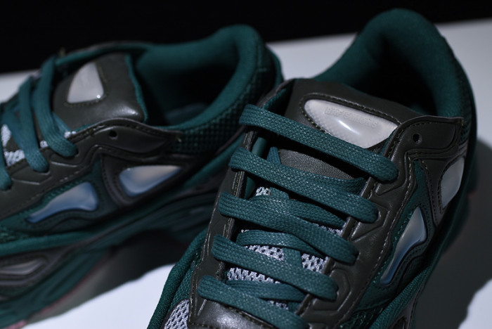 a*d*i*s raf simons ozweego ii brown blue aq2640