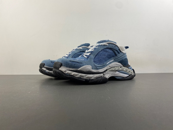 BLCG Triple S.2 Sneaker 865849 WTRS2 0310