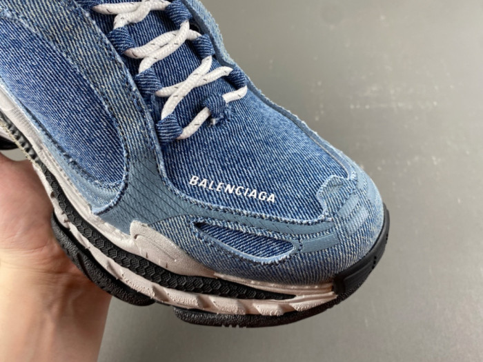 BLCG Triple S.2 Sneaker 865849 WTRS2 0310