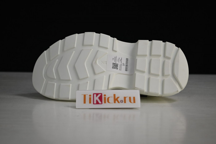 A1exa*der Mcqv*en SNEAKERS MC520050605