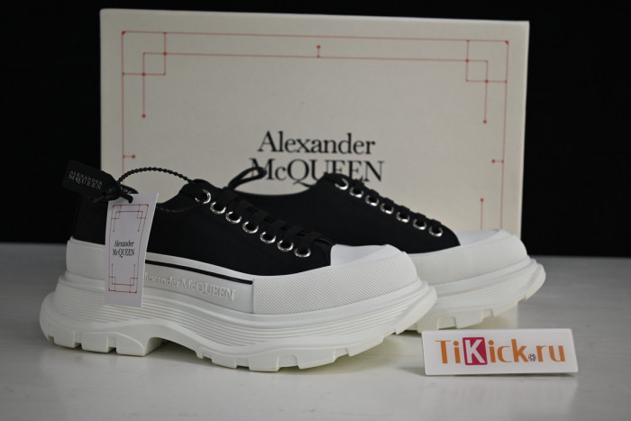 A1exa*der Mcqv*en SNEAKERS MC520050605