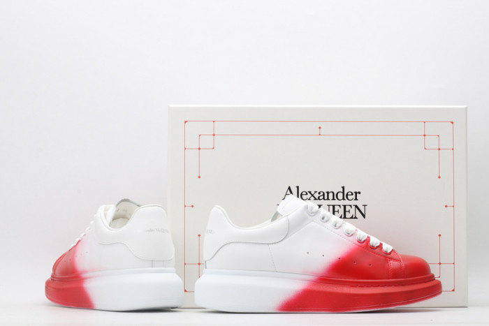 A1exa*der Mcqv*en SNEAKERS