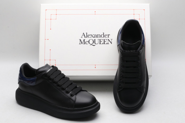 A1exa*der Mcqv*en SNEAKERS MC5563-011