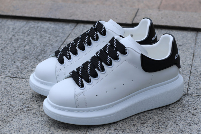 A1exa*der Mcqv*en SNEAKERS MC5563-029