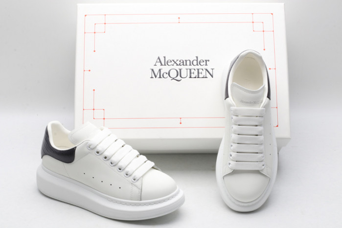 A1exa*der Mcqv*en SNEAKERS MC5563-006