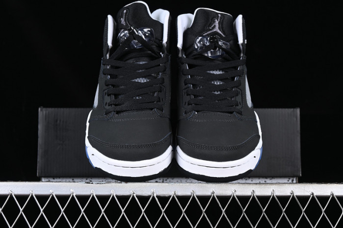 Air Jordan 5 Retro 