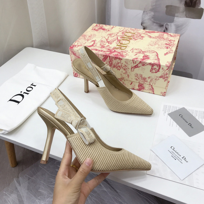 D10R HEELS D896-140