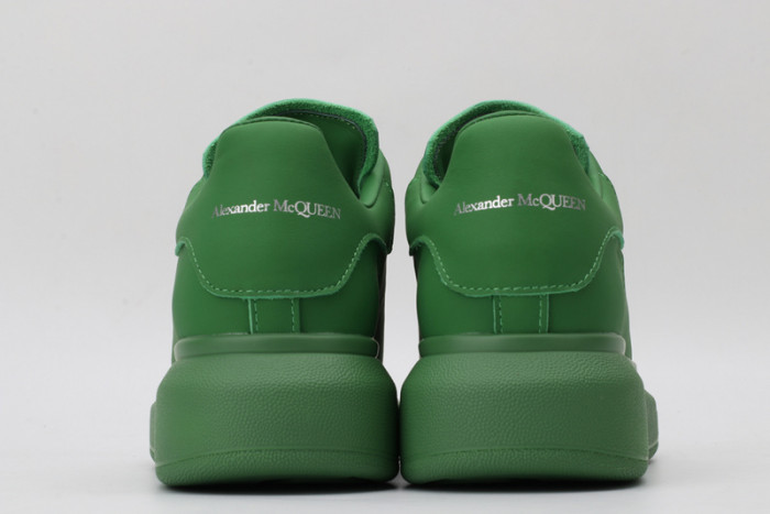A1exa*der Mcqv*en SNEAKERS