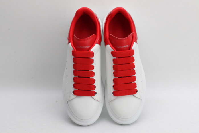 A1exa*der Mcqv*en SNEAKERS