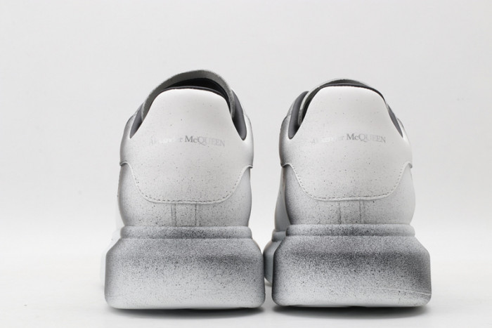A1exa*der Mcqv*en SNEAKERS MC5563-081