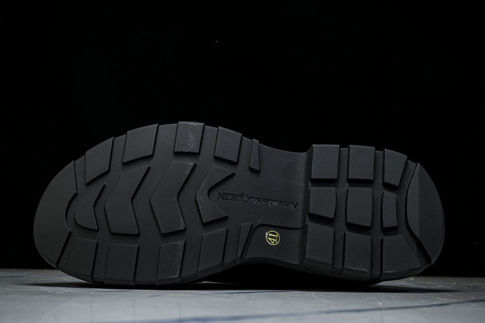 A1exa*der Mcqv*en SNEAKERS MC5200506