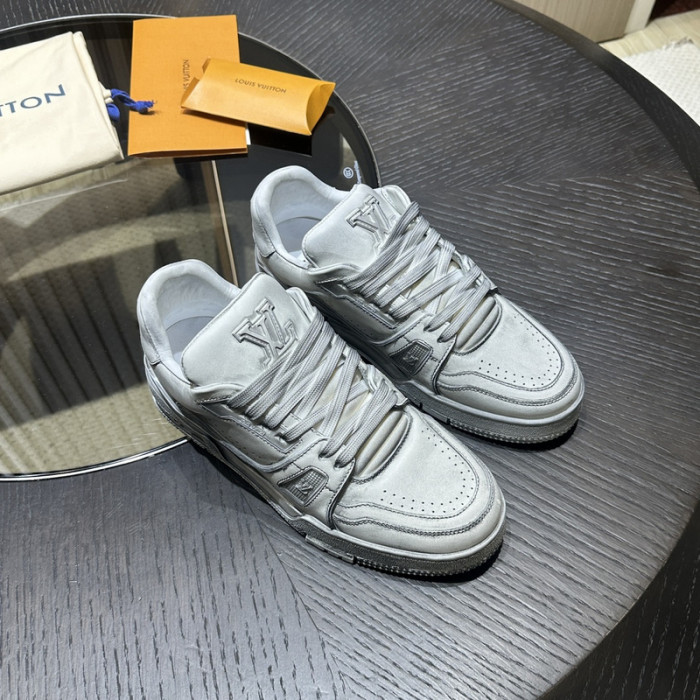 1V SNEAKERS 1V0425-133
