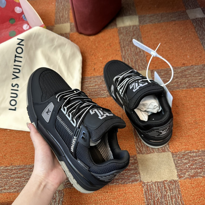 1V SNEAKERS 1V0425-260