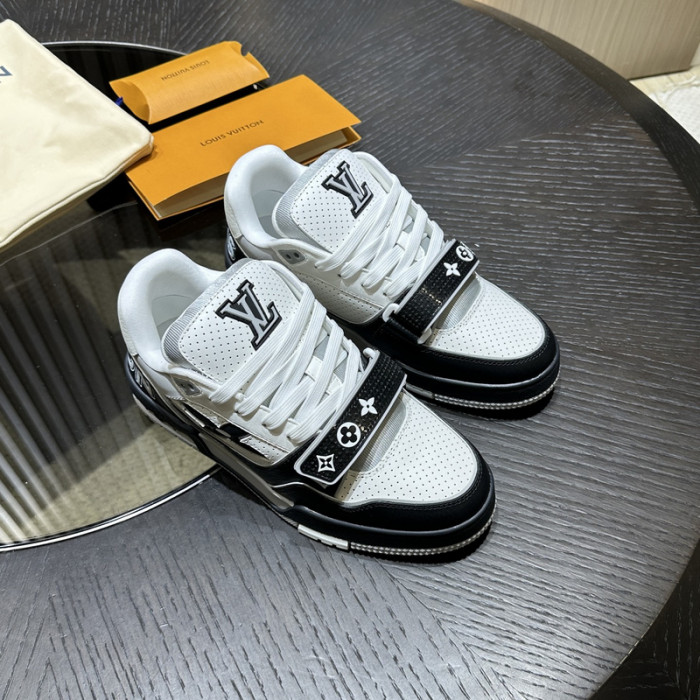 1V SNEAKERS 1V0425-276