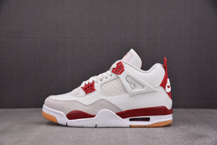 Nike SB x Air Jordan 4 Retro SP ''Varsity Red'' Friends & Family DR5415-106