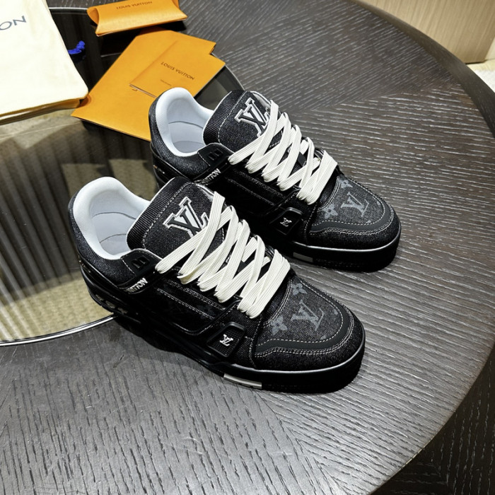 1V SNEAKERS 1V0425-297