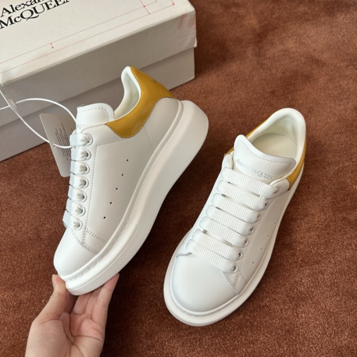 A1EXANDER M*QUEEN SNEAKERS WHGP7-197