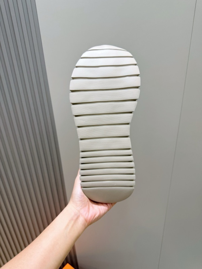 HER*MES SNEAKER HM1028-153