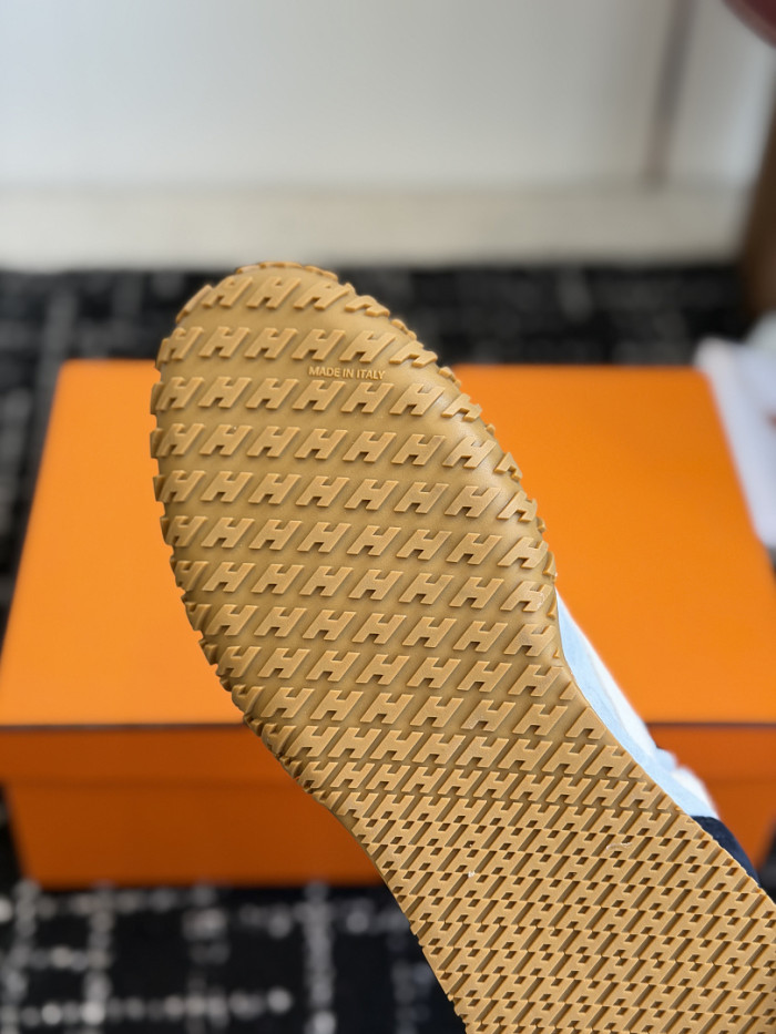 HER*MES SNEAKER HM1028-229