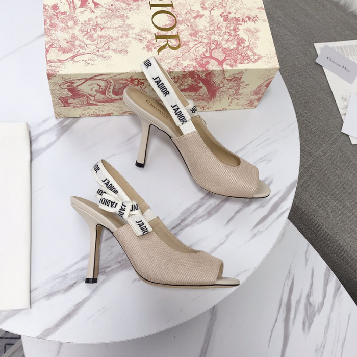 D10R HEELS D896-138