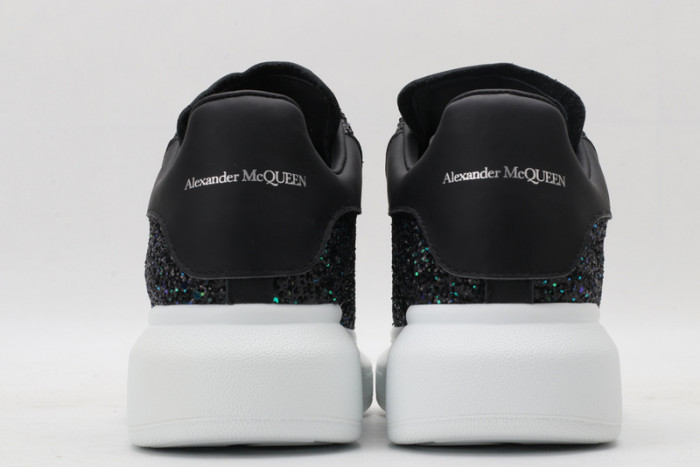 A1exa*der Mcqv*en SNEAKERS MC5563-053