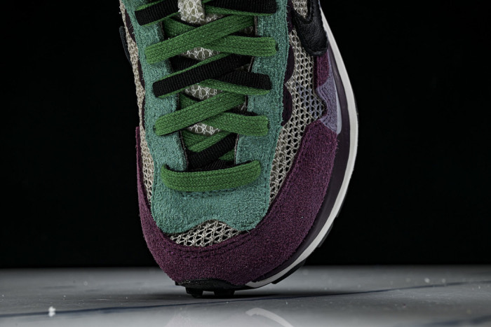 sacai x Nike VaporWaffle SP 