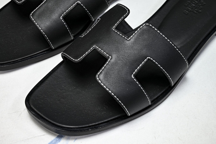 He*mes Slide CU526-2189