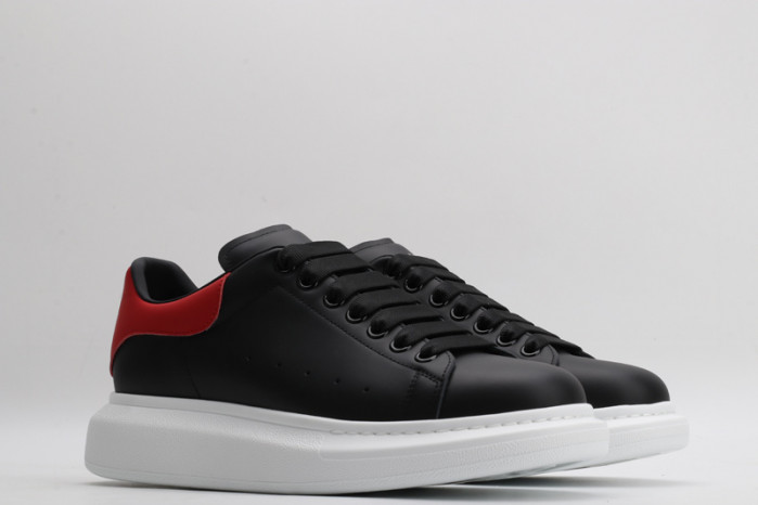 A1exa*der Mcqv*en SNEAKERS MC5563-025