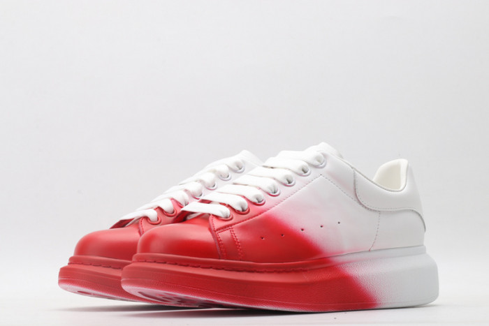 A1exa*der Mcqv*en SNEAKERS