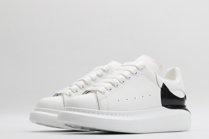 A1exa*der Mcqv*en SNEAKERS MC5563-033